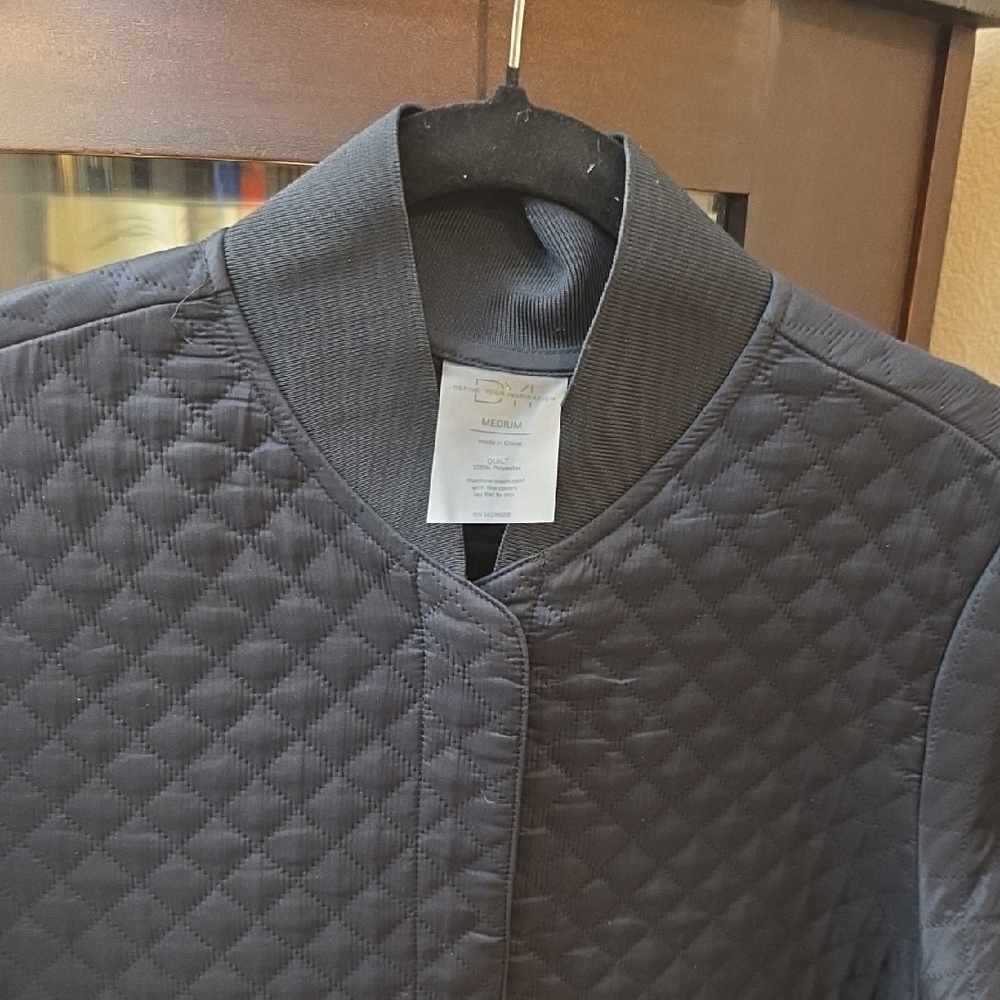 DYI Black Quilted Bomber Jacket Size Medium - Picture 3 of 5